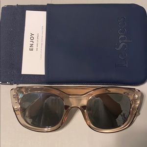 Le Specs ‘Runaways’ Stone/silver mirror